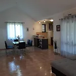 Bruna Apartman *