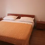 Bruna Apartman Mirce