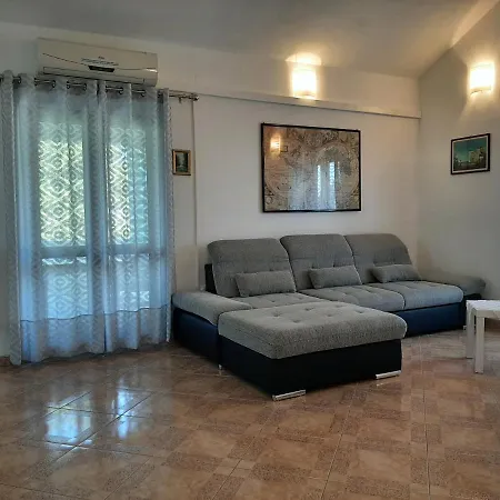 Bruna Apartman *